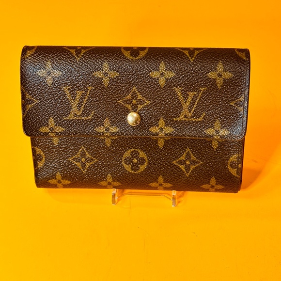 Louis Vuitton Passport wallet Brown  Monogram - Picture 13 of 13